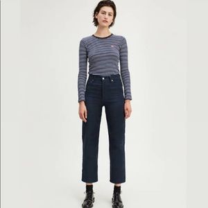 New with tags! Levi’s Ribcage Straight ankle